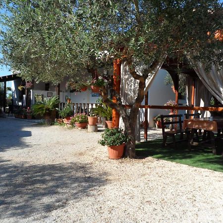 B&B Il Palombaro Уджано-ла-К'єза Екстер'єр фото
